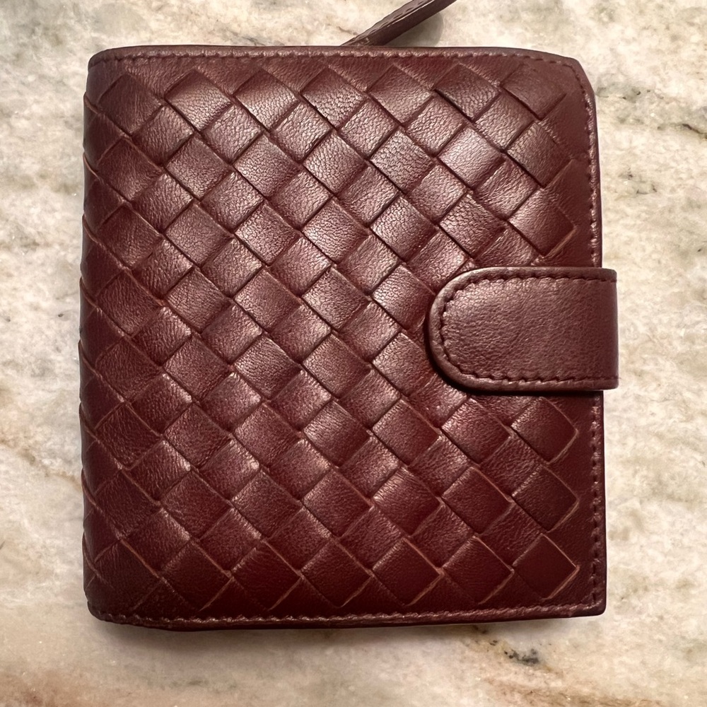 Bottega Veneta Burgundy Leather Wallet
